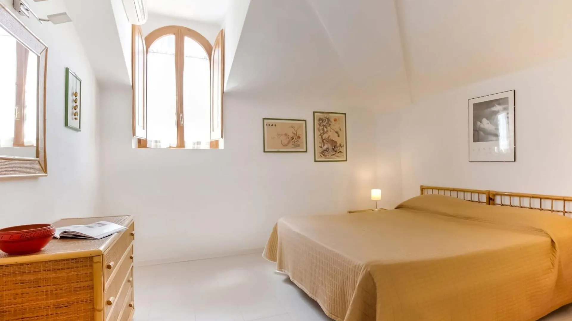 Elegant Apartment In San Vincenzo With A Sea View